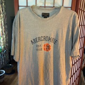 Abercrombie size XL mans t shirt